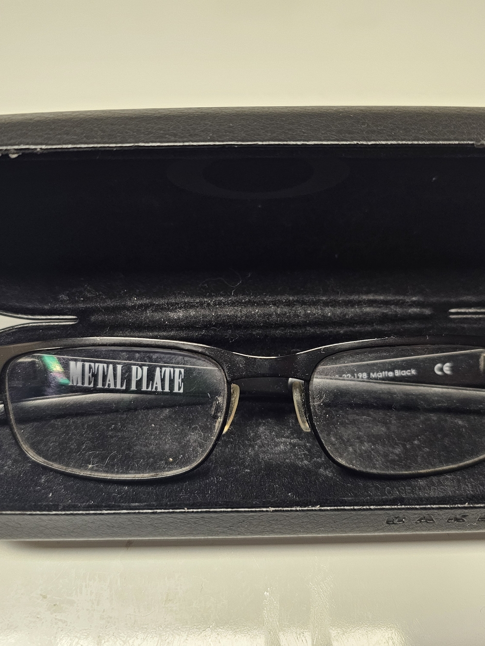 Oakey Metal Plate Matte Black Rectangle Glasses
